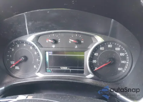 2018 Chevrolet Equinox Premier z USA, uszkodzony, nr VIN 3GNAXMEV4JS647305